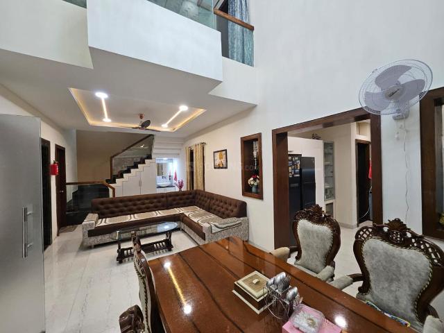 3.5 BHK Independent House in Vijay Nagar for rent Indore. The reference number is 20349761