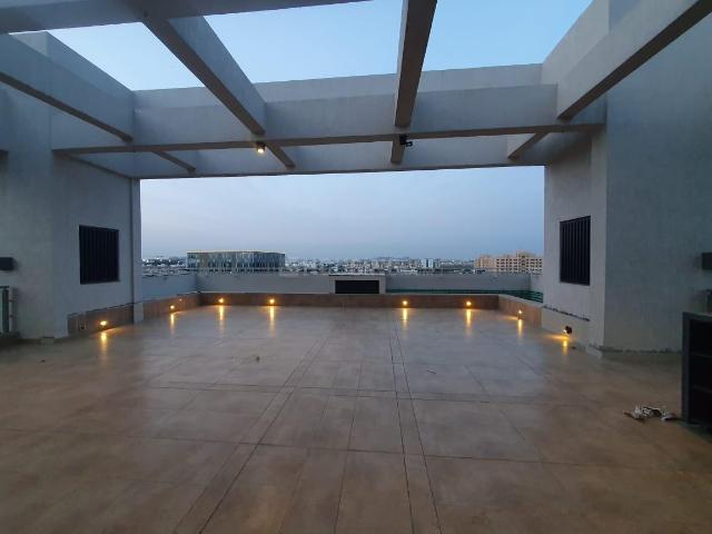 3.5 BHK Penthouse in Viman Nagar for rent Pune. The reference number is 21020949