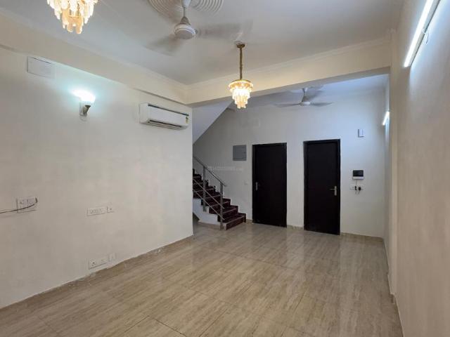 3.5 BHK Villa in Noida Extension for rent Greater Noida. The reference number is 20618643