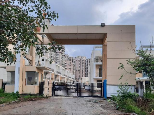 3.5 BHK Villa in Noida Extension for resale Greater Noida. The reference number is 20526641