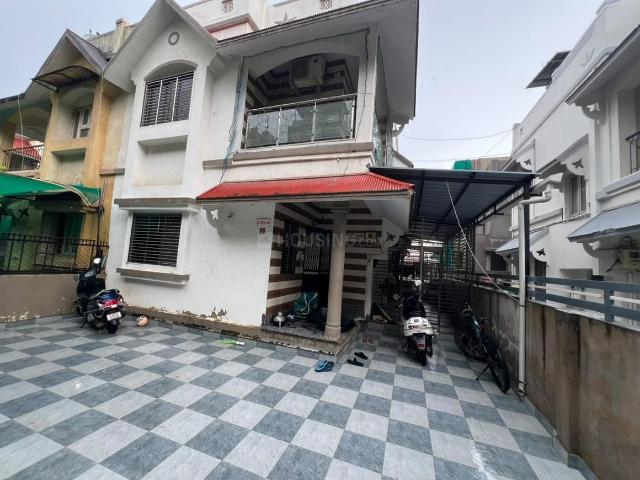3.5 BHK Villa in Chandkheda for resale Ahmedabad. The reference number is 21128852