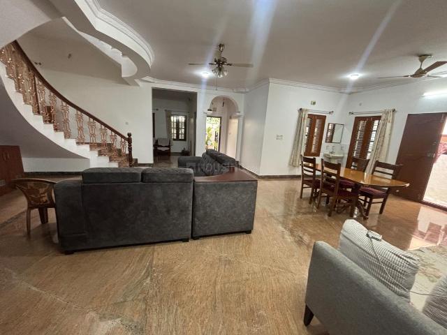 3.5 BHK Villa in Domlur Layout for rent Bengaluru. The reference number is 21368347
