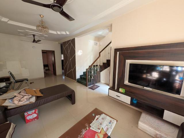 3.5 BHK Villa in Pimple Saudagar for rent Pune. The reference number is 21152663