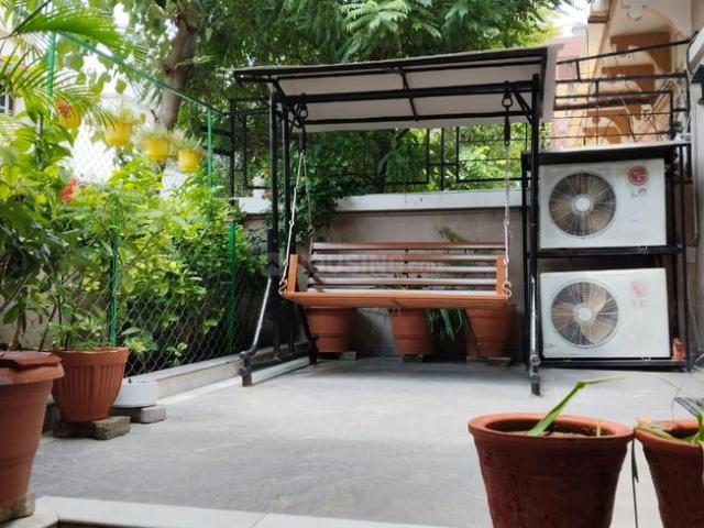 3.5 BHK Villa in Satellite for resale Ahmedabad. The reference number is 20866332