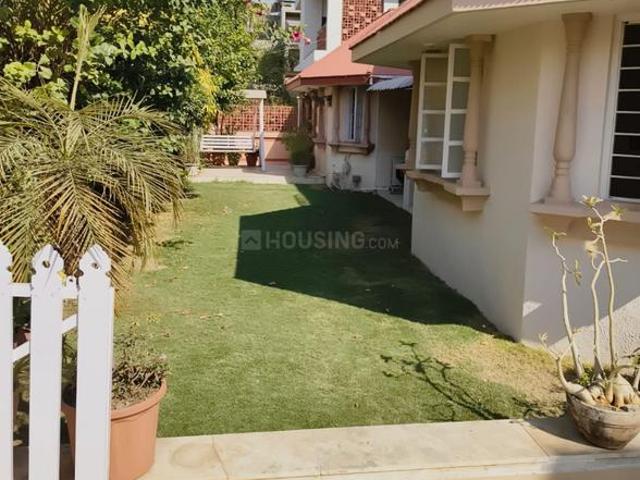 3.5 BHK Villa in Thaltej for resale Ahmedabad. The reference number is 19413523