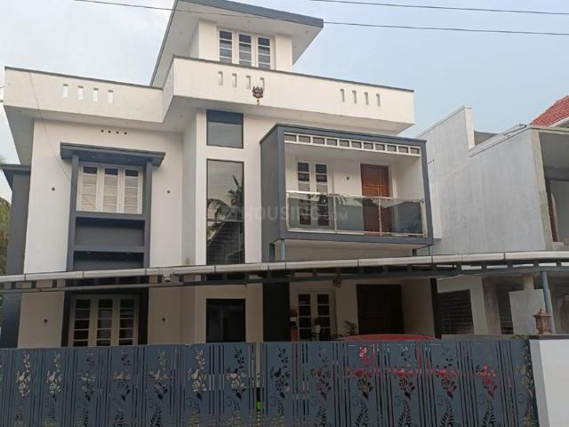 3.5 BHK Villa in Thevakkal for resale Kochi. The reference number is 21284606