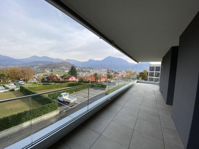 3.5 locali con ampio balcone