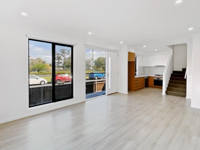 3 5 Lillian Street, Melbourne