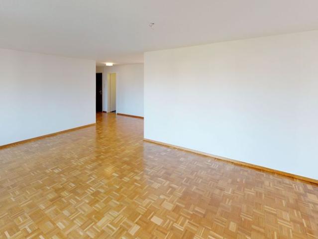 3.5 room apartment in a quiet location right next to Amriswil train station