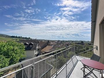 Exklusiv – Helles Penthouse Apartment mit Blick auf den See
