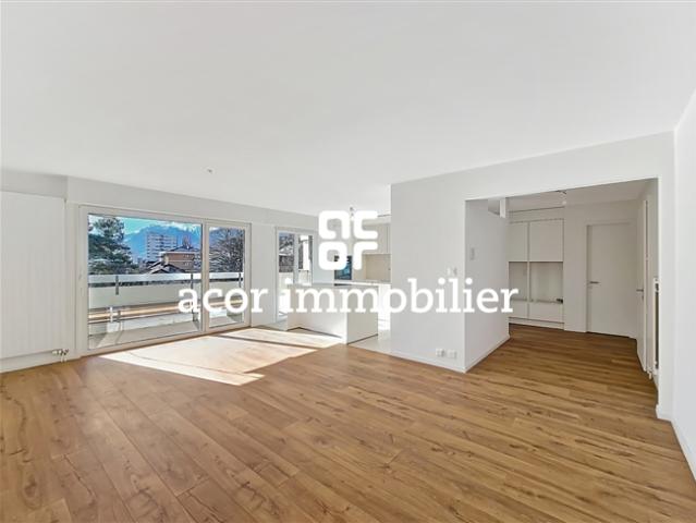 3.5 renovierte Zimmer nur wenige Minuten vom Stadtzentrum von Sion entfernt!