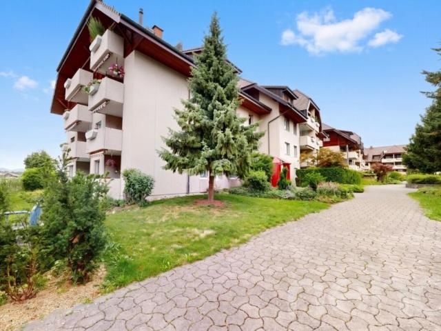 3.5 Zimmer Maisonette mit zusätzlicher Galerie, Balkonen und Weitsicht