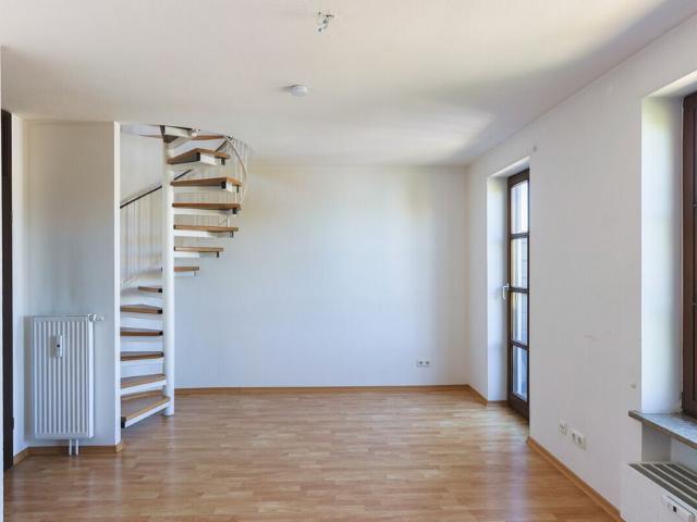 3,5 Zimmer Maisonette Wohnung mit Balkon und Tiefgarage in Ingolstadt Nord!