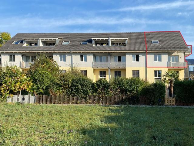 3.5 Zimmer Maisonette Wohnung mit Einstellhallenplatz und Potenzial