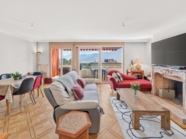 3,5 Zimmer mit Seeöffnung, Balkon und Kamin
