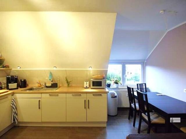 3,5 Zimmer OG Wohnung im 5 Parteienhaus in ruhiger Lage mit Einbauküche und Stellplatz