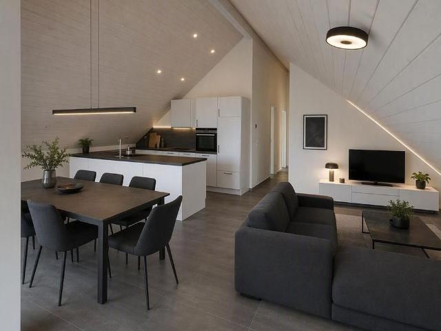3.5 Zimmer Attikawohnung mit viel Charme