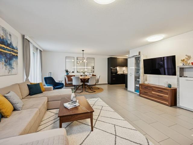 3.5 Zimmer Attikawohnung mit 75m² Privater Dachterrasse