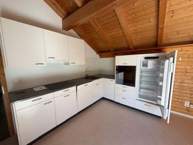 3.5 Zimmer Dachwohnung mit wunderbarer Sicht auf Thusis zu vermieten