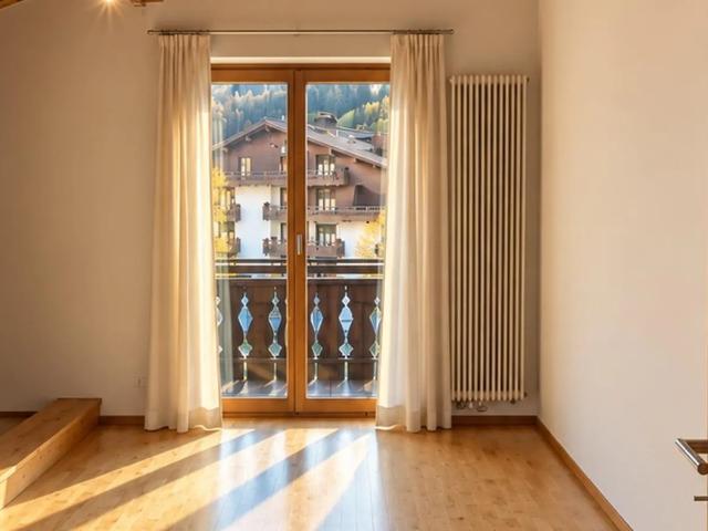 3.5 Zimmer Dachgeschosswohnung im Zentrum von Klosters Platz