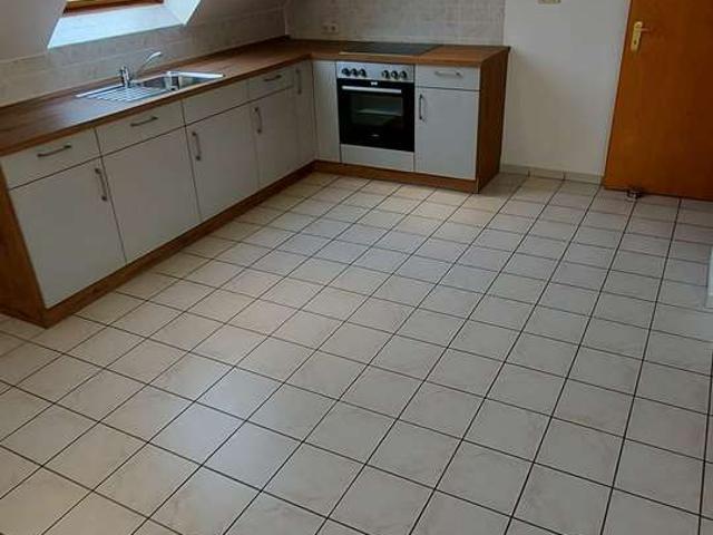 3,5 Zimmer Dachgeschosswohnung mit Balkon