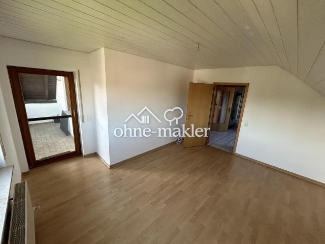 3,5 Zimmer Dachgeschosswohnung mit Balkon in Neuhütten Wüstenrot