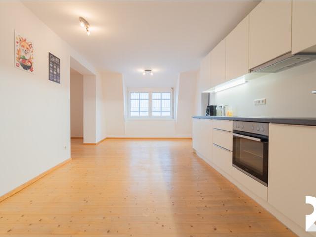3,5 Zimmer Dachgeschosswohnung mit großzügigem Dachboden im Herzen von Lustenau