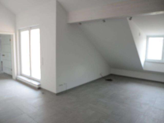 3,5 Zimmer Dachgeschosswohnung mit Terasse in Fürstenfeldbruck