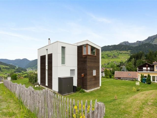 3.5 Zimmer Einfamilienhaus mit unverbaubarer Bergsicht in Unterwasser