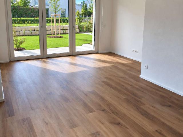 3,5 Zimmer Erdgeschoss Wohnung mit tollem Garten in Sachsenheim