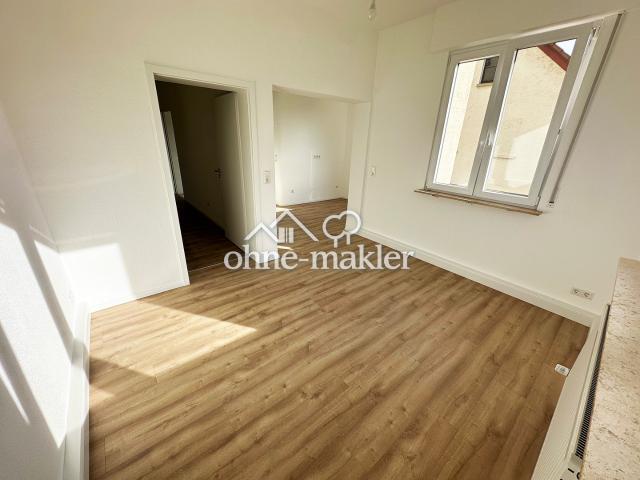 3,5 Zimmer Erstbezug nach Sanierung Neuer Boden/Küche/Bad/Fenster Zentrale Lage in Heilbronn