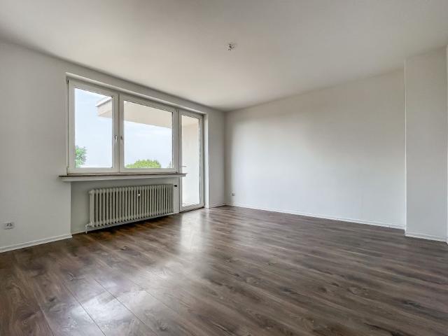 3,5 Zimmer – frisch renoviert – ruhige Lage – Balkon