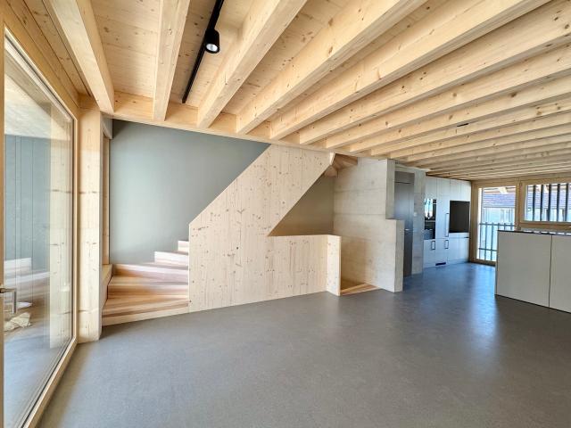 3.5 Zimmer Haus angebaut, Lift, Top Ausbau