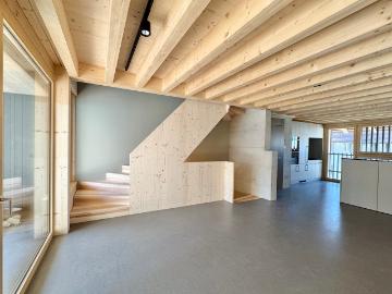 3.5 Zimmer Haus angebaut, Lift, Top Ausbau
