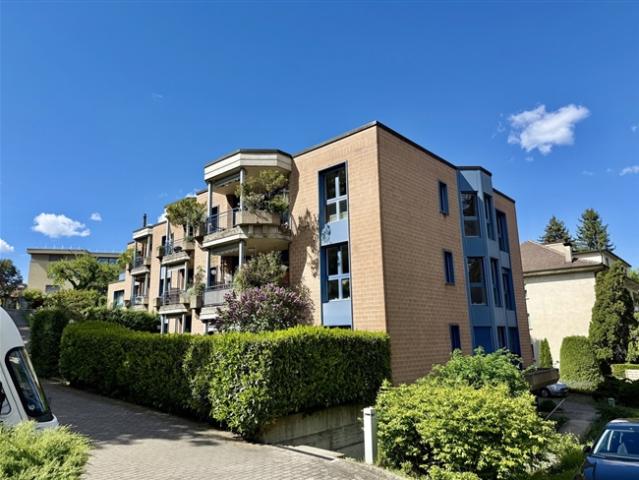 FRIBOURG – 3.5 Zimmer im Erdgeschoss