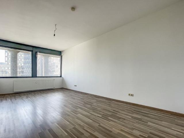 3,5 Zimmer Penthouse Wohnung – Terrasse – Erstbezug – WG