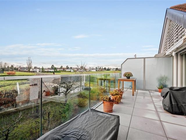 Founex | 3,5 Zimmer Penthouse mit großer Terrasse