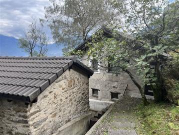 3.5 Zimmer Rustico mit viel Land in S. Antonino kaufen