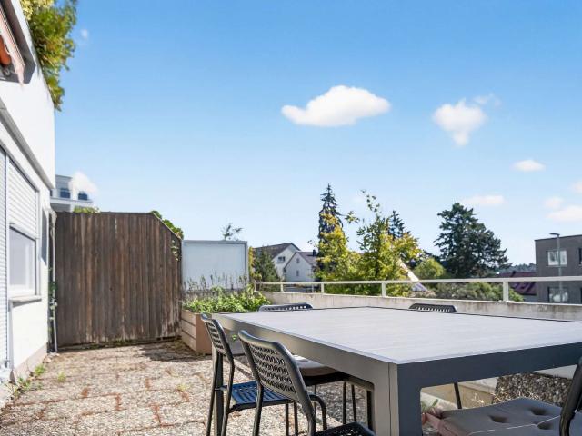 Stuttgarts grüne Bestlage: Exklusive 3,5 Zimmer mit Traumterrasse