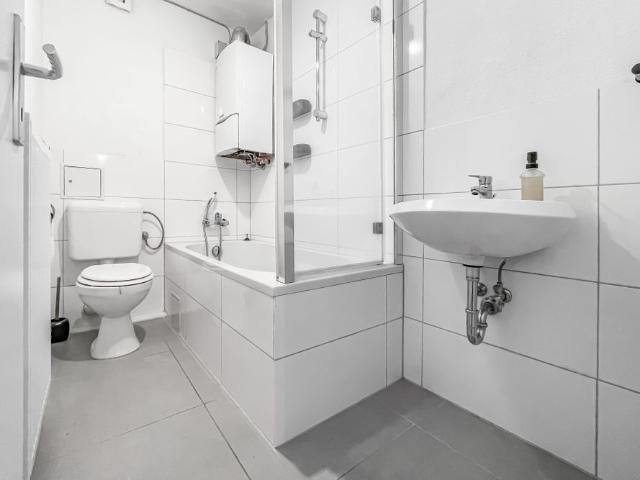 3,5 Zimmer – vollständig renoviert – zentrale Lage – Garten – Bewohnerparkausweis