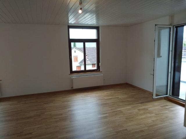 3.5 Zimmer Wohnung, 2. OG, links