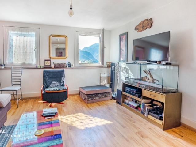 3,5 Zimmer Wohnung auf dem Dachboden, zum Renovieren
