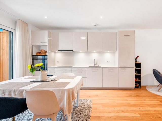 3,5 Zimmer Wohnung: Elegant im Herzen von Arbora
