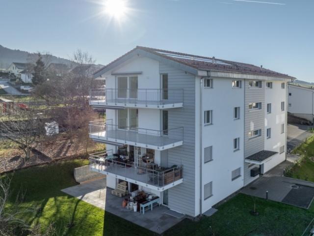 3.5 Zimmer Wohnung im 3. Stock in Rueyres St Laurent!