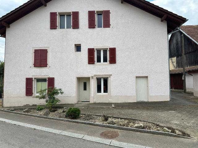 3,5 Zimmer Wohnung im 2.OG mit separatem Eingang