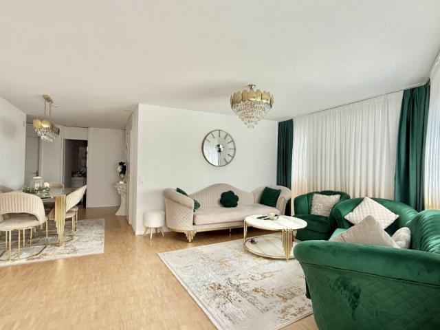 3.5 Zimmer Wohnung im beliebten Holenacker Quartier