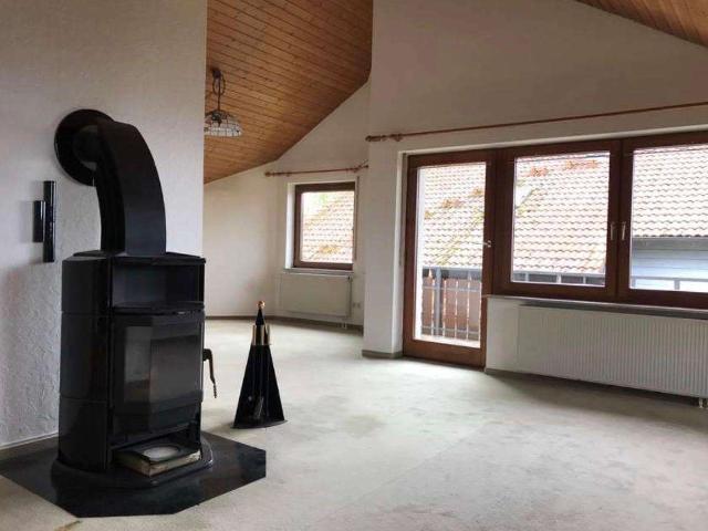 3,5 Zimmer Wohnung im Grünen mit Balkon