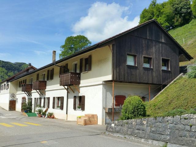 3,5 Zimmer Wohnung im ersten Stock zur Miete in St Ursanne