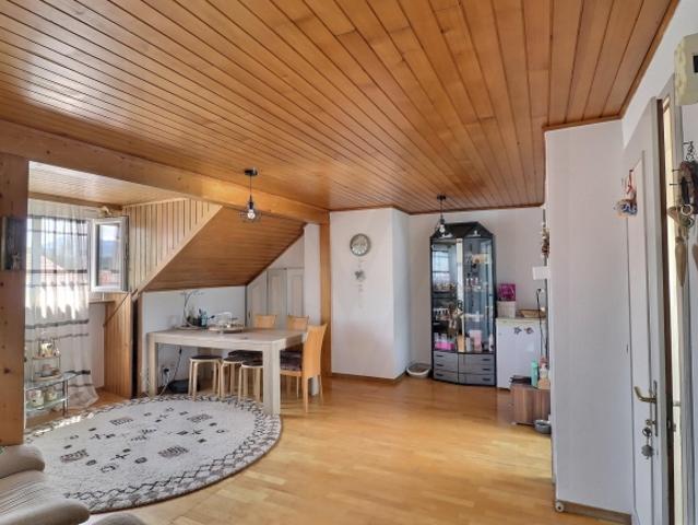 3,5 Zimmer Wohnung im obersten Stock