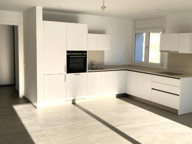 3.5 Zimmer Wohnung in Caslano, Kanton TI – Modern, elegant und zentral
